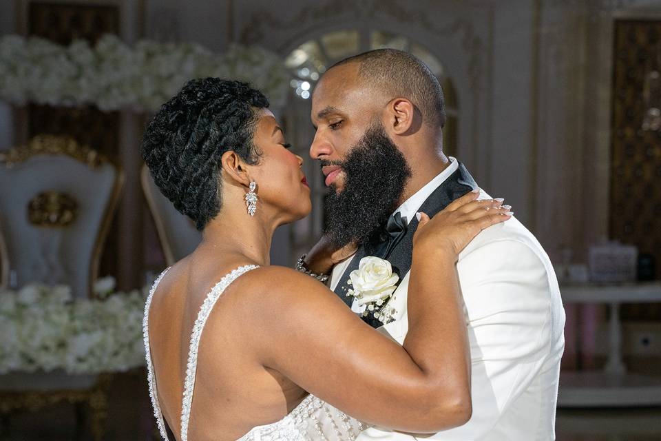 First dance close up