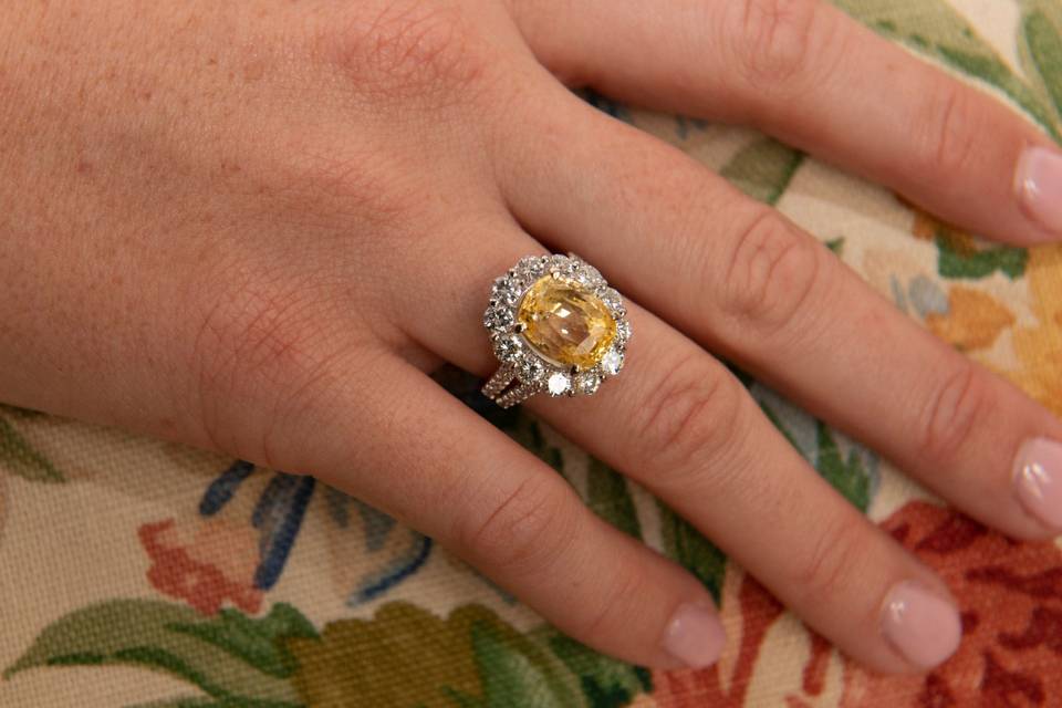 Estate yellow sapphire ring