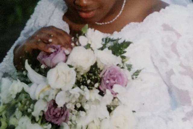 Bride holding her bouquet