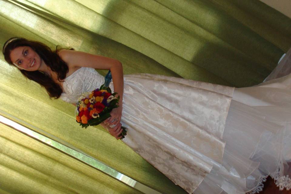 Bride holding bouquet