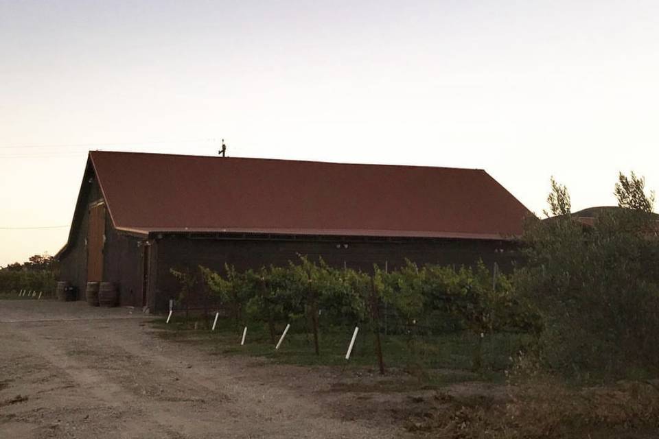 ROBLEDO BARN