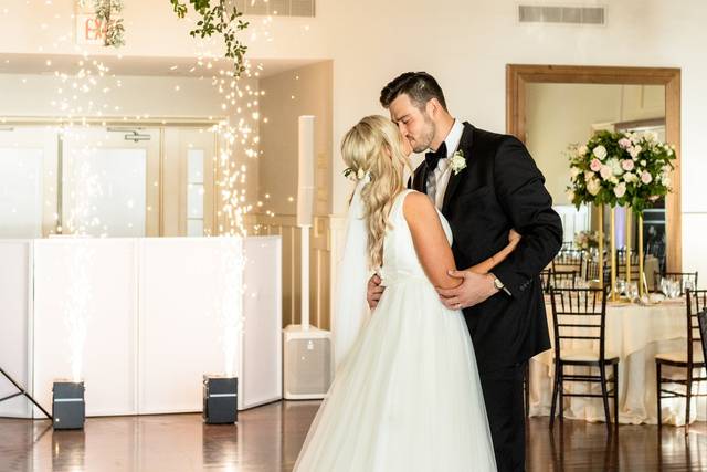 Reception venue first dance