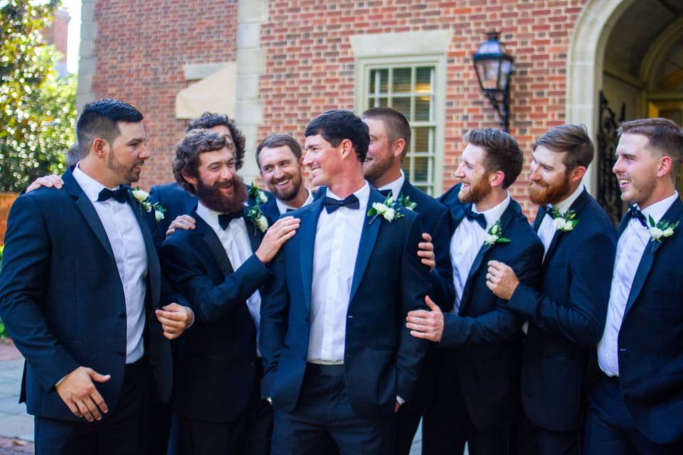 Groomsmen looking sharp