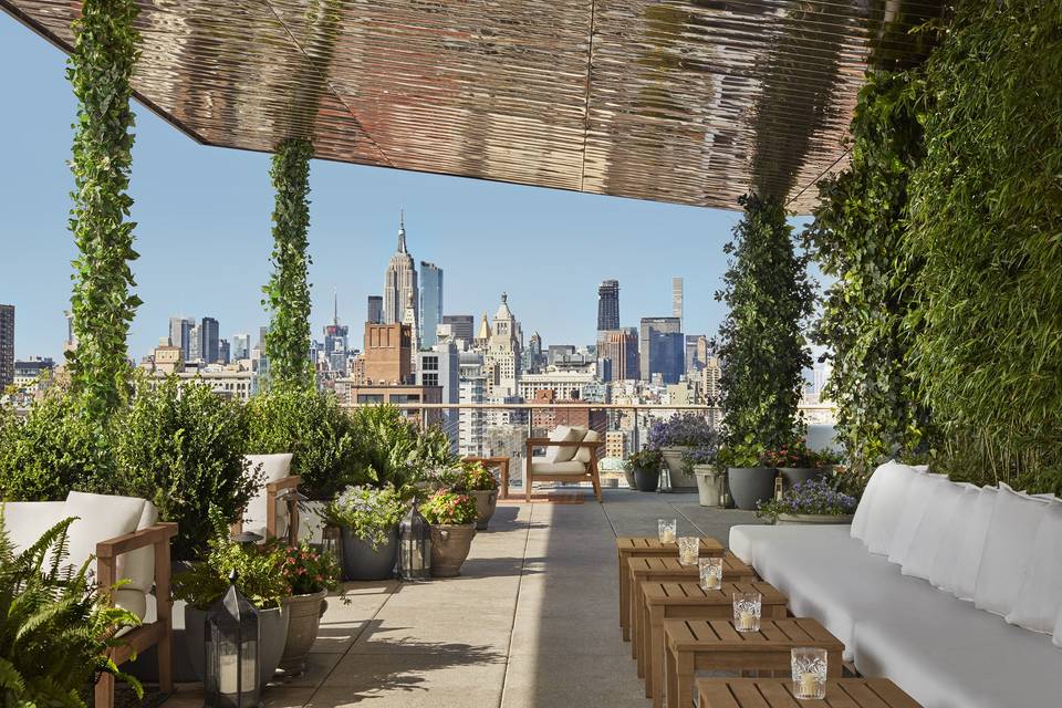 THE ROOF Outdoor Terrace