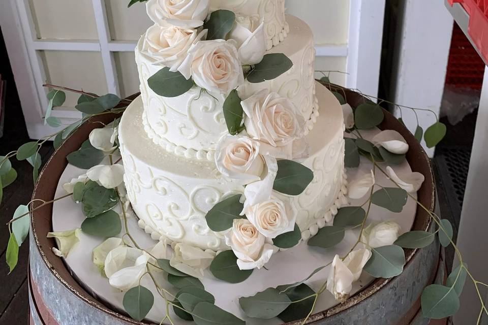 Wedding cake florals