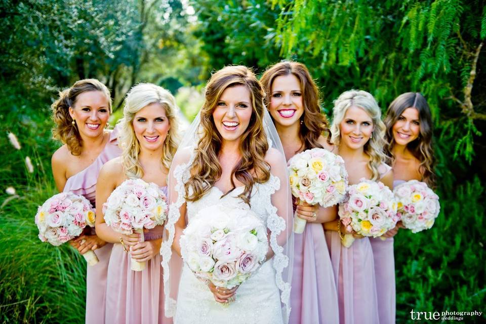 Bouquets of the bridal party