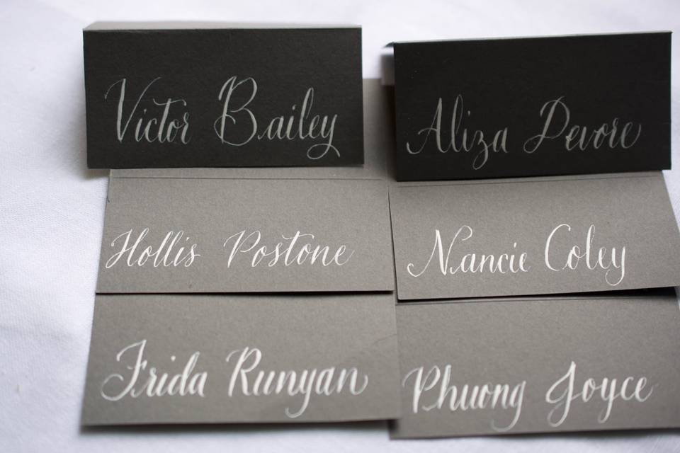 White and black place cards