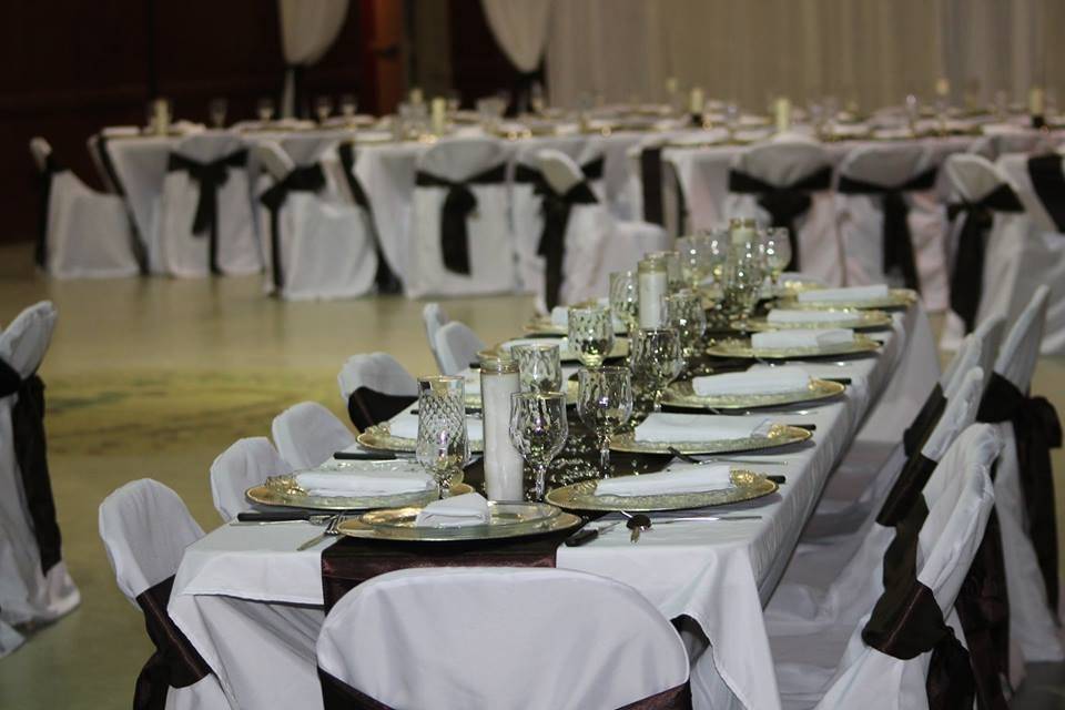 Rebeccas Linens Rentals & Sales