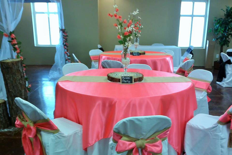 Rebeccas Linens Rentals & Sales