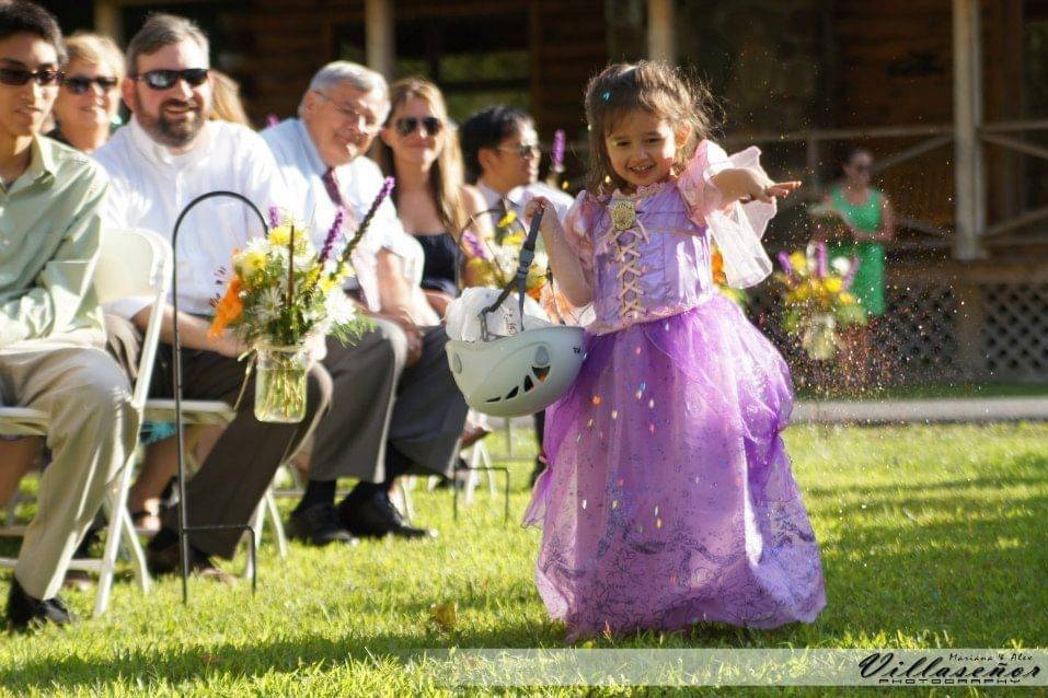 Confetti throwing