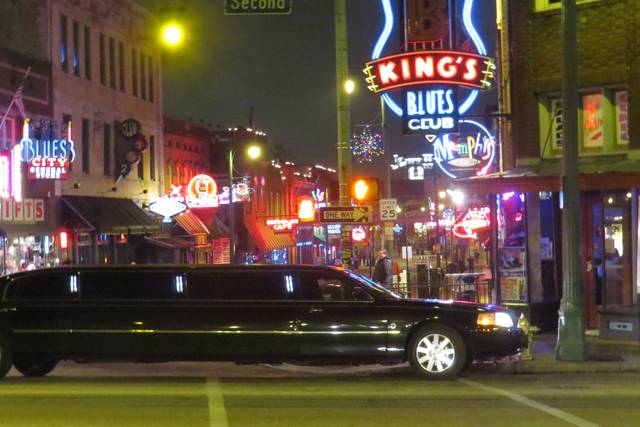 The Presidential 8-10 passenger stretch.