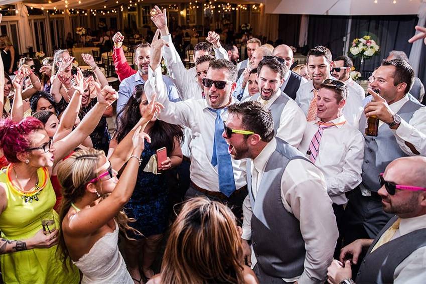 Book That DJ (Professional Wedding DJs)