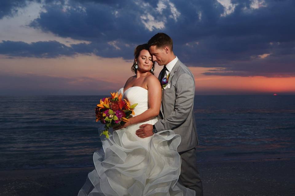 Couple photo by the sunset