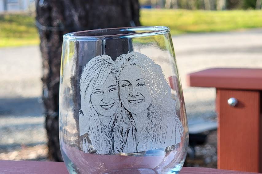 Best Friends Wine Glass