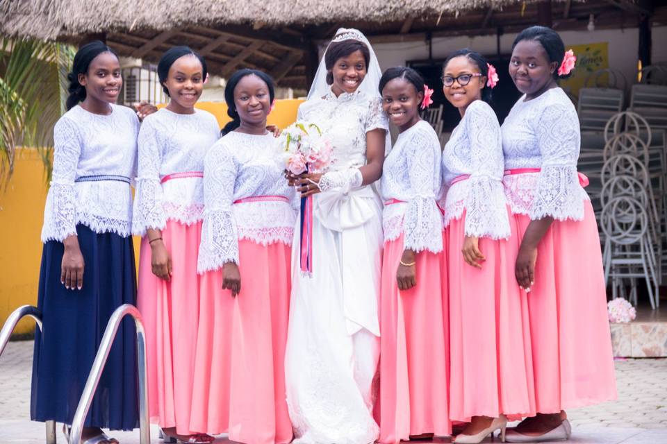 Bride with the bridal party