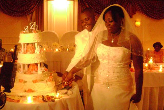 Cake cutting