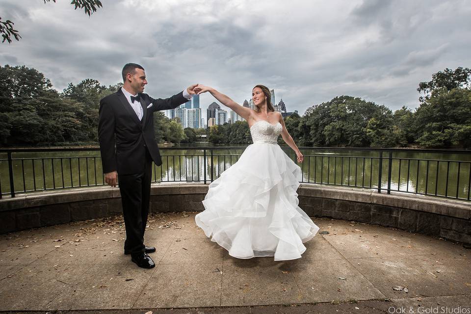 Dancing couple | Image Credit Oak & Gold Studio