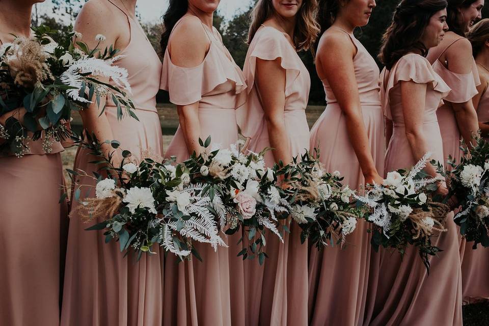 Bridesmaids and bouquets