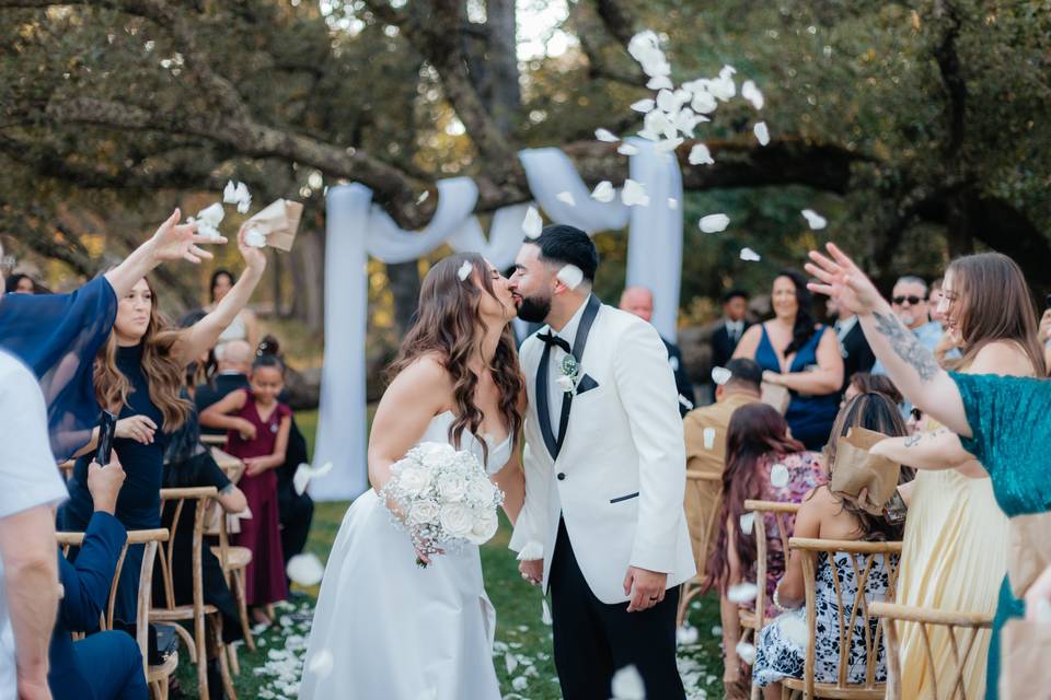Walking out kiss