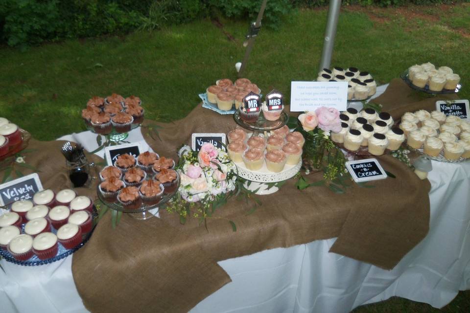 Mike & Mandi's forest and river of couple-themed cupcakes...still one of our favorites.