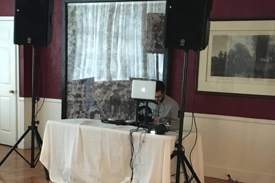 Room for a dj or band