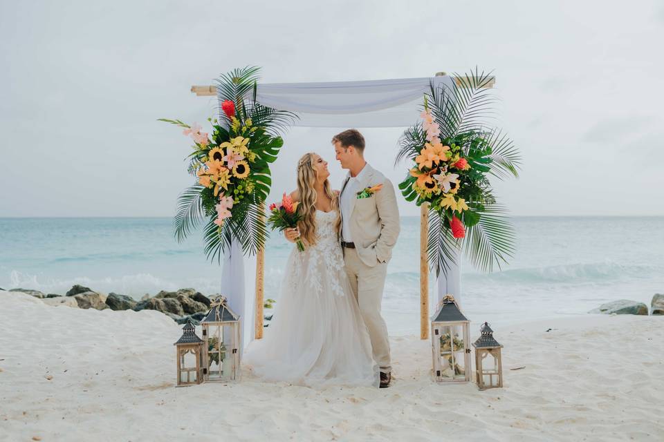 Tropical theme wedding ceremon