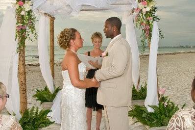 Kareeme and Courtney OgletreeSt. Pete Beach Wedding