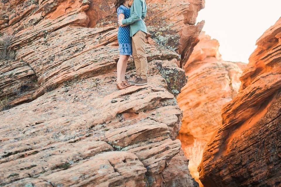 Snow canyon kiss