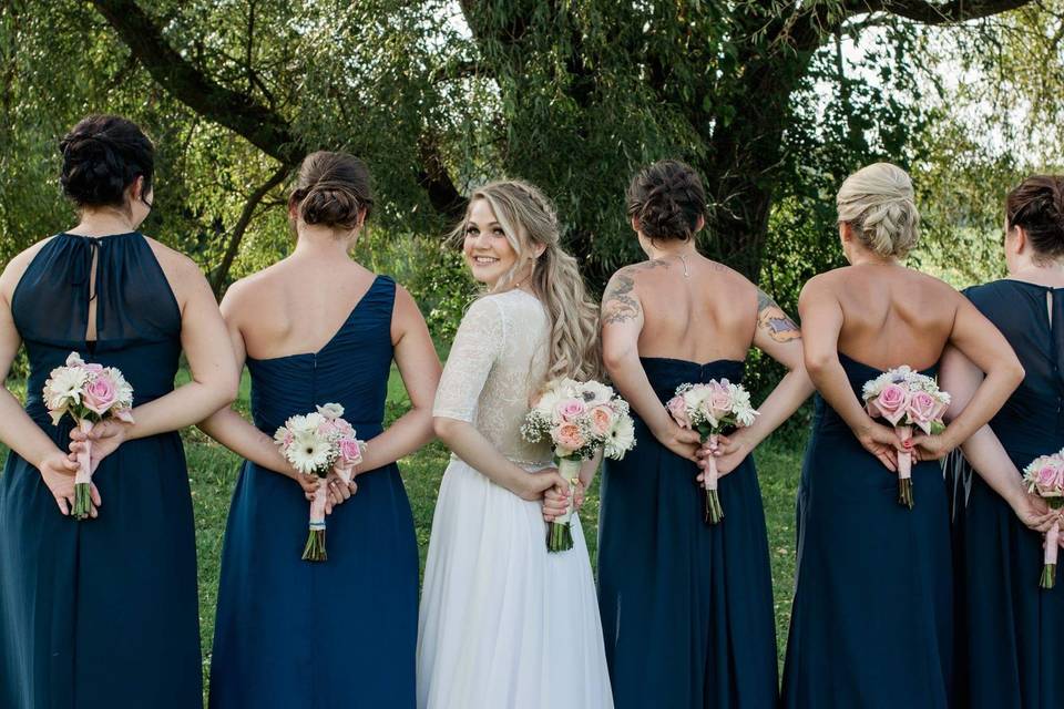 EAhairstyling by Lizzy Esposito