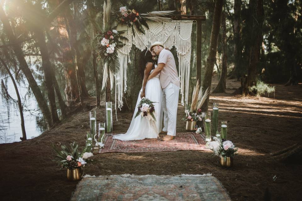 Macrame Backdrop + Archway