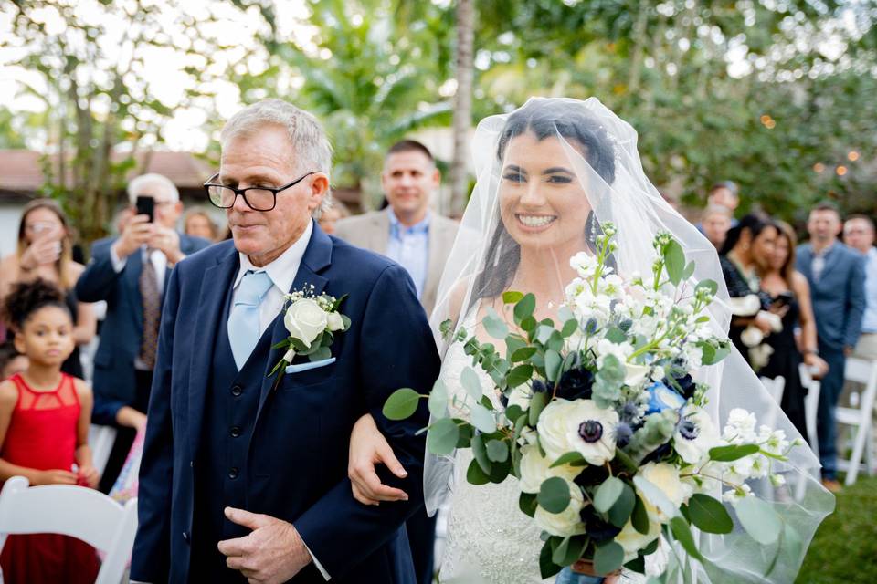 Bouquets + Boutonnieres