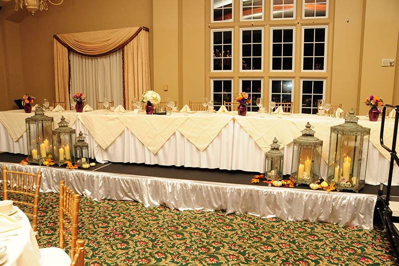 Head table setting