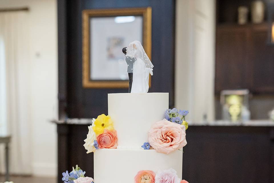Floral wedding cake