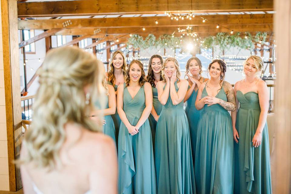 Bridesmaids first look