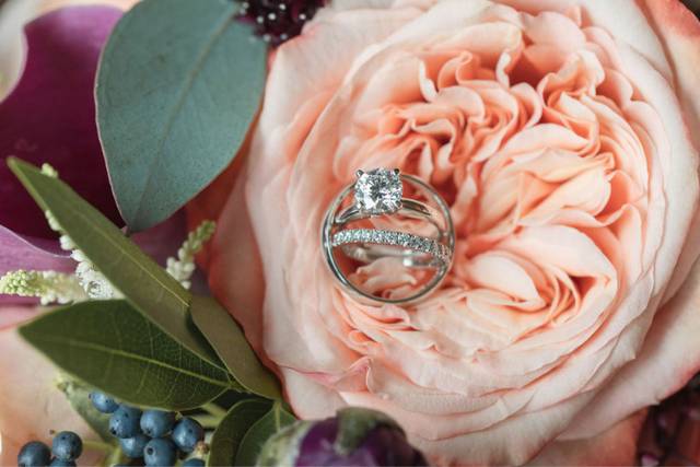 Bloom & bling