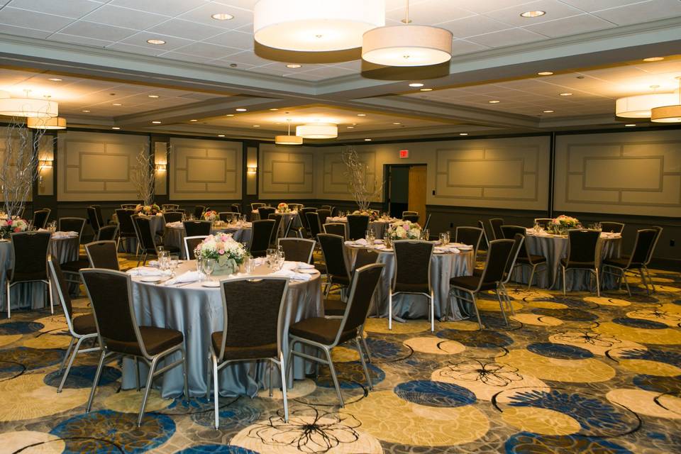 Grand Rose Ballroom at Clarion Inn Providence-Seekonk