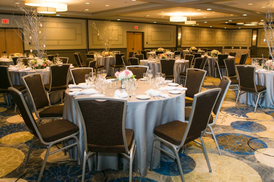 Grand Rose Ballroom at Clarion Inn Providence-Seekonk