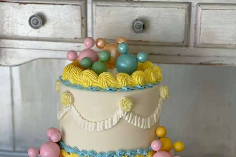 Cakes Woodland Hills,