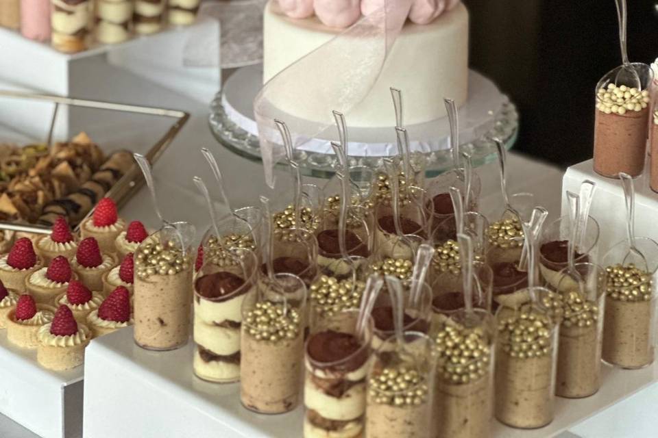 Custom Wedding cakes Burbank