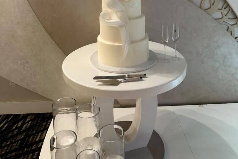 Custom cakes glendale