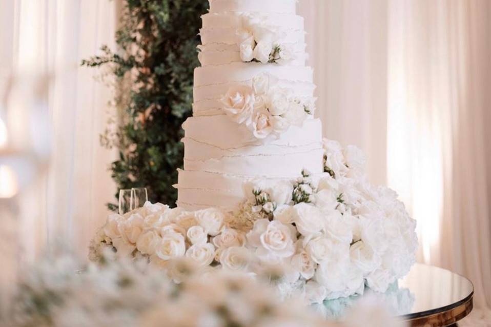 Roobina's Cake Wedding Cake