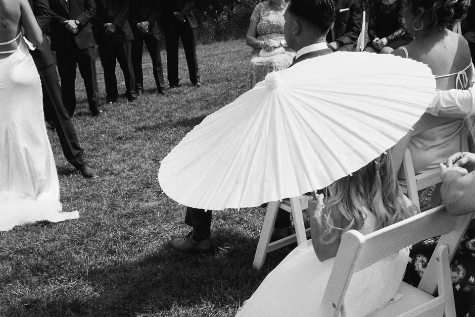 Elegant ceremony details