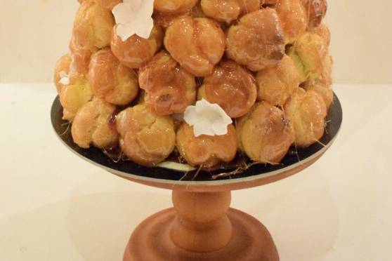 Croquembouche