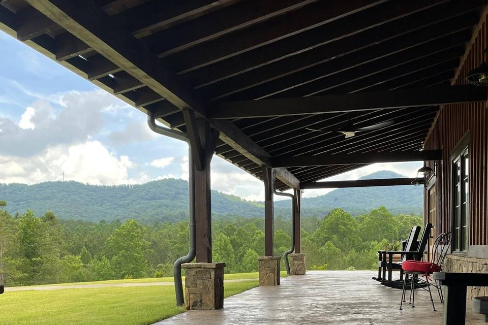 Patio area for entertaining