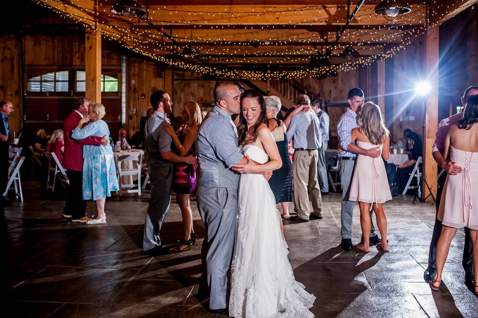 Rustic venue - Kaylyn Ivy Photography