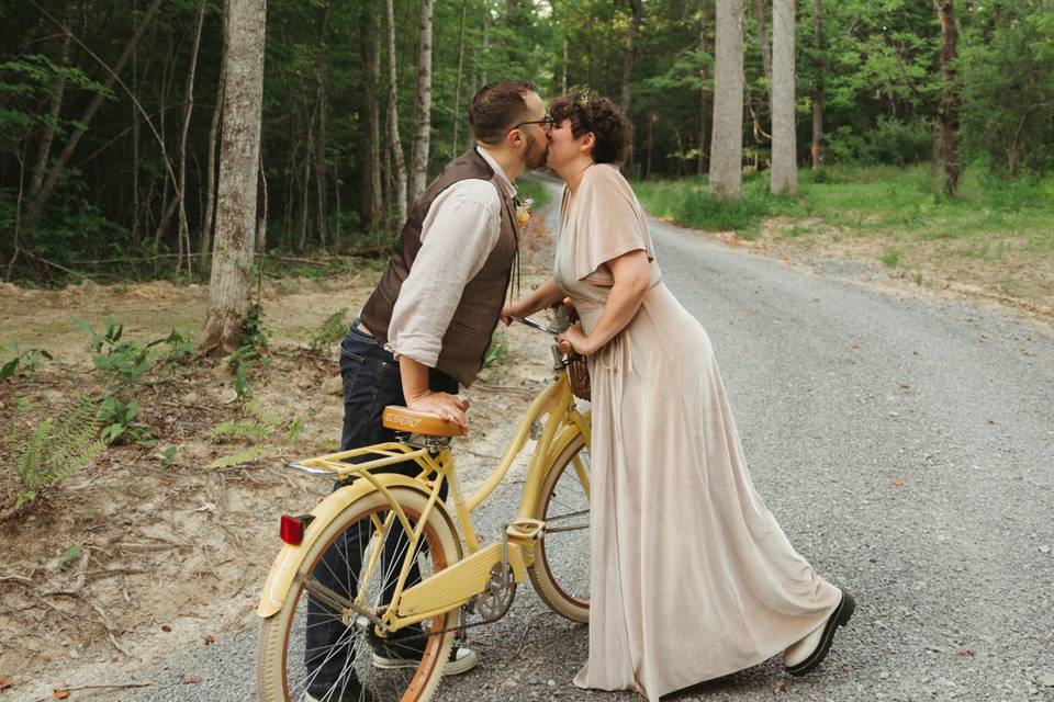 Bicycle elopement