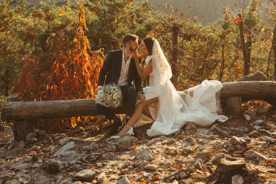 Fall wedding in the mountains