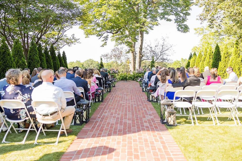 Hidden Garden Outdoor Ceremony