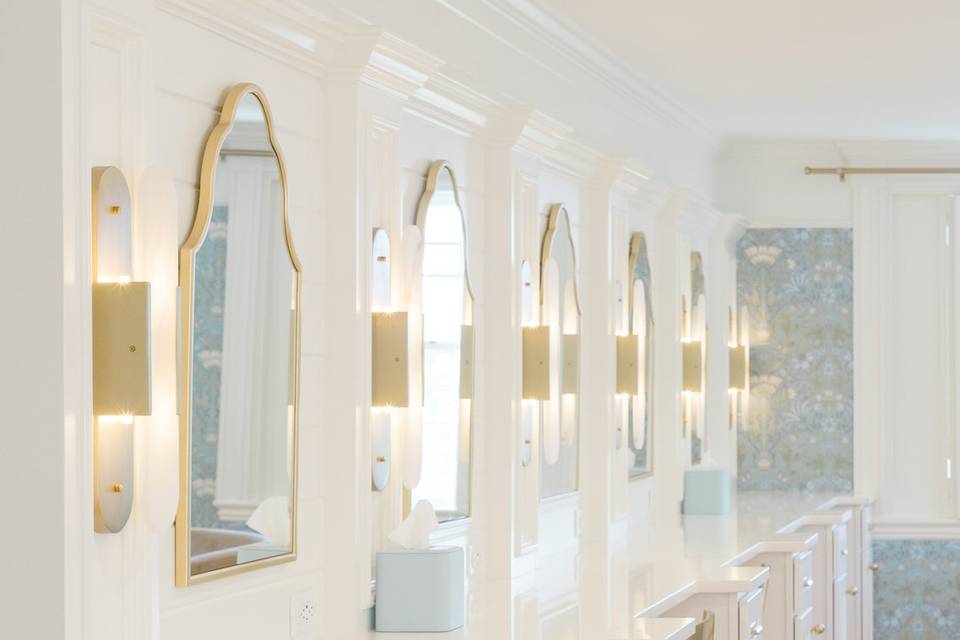 Magnolia Bridal Suite