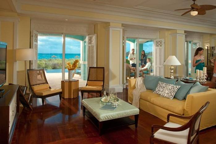 Sandals Emerald Bay